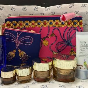 Estée Lauder skincare set and bag. New.